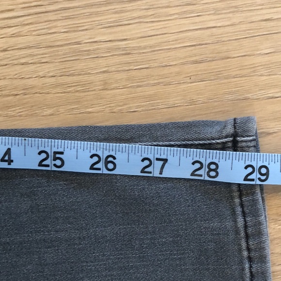 Hudson Nico Super Skinny Midrise Jeans size 26, in Grey (Tres). - Picture 6 of 10